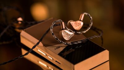 Hibyは10種年を記念して、特別モデルのHiBy Golden 10th Anniversary setを発売開始した！