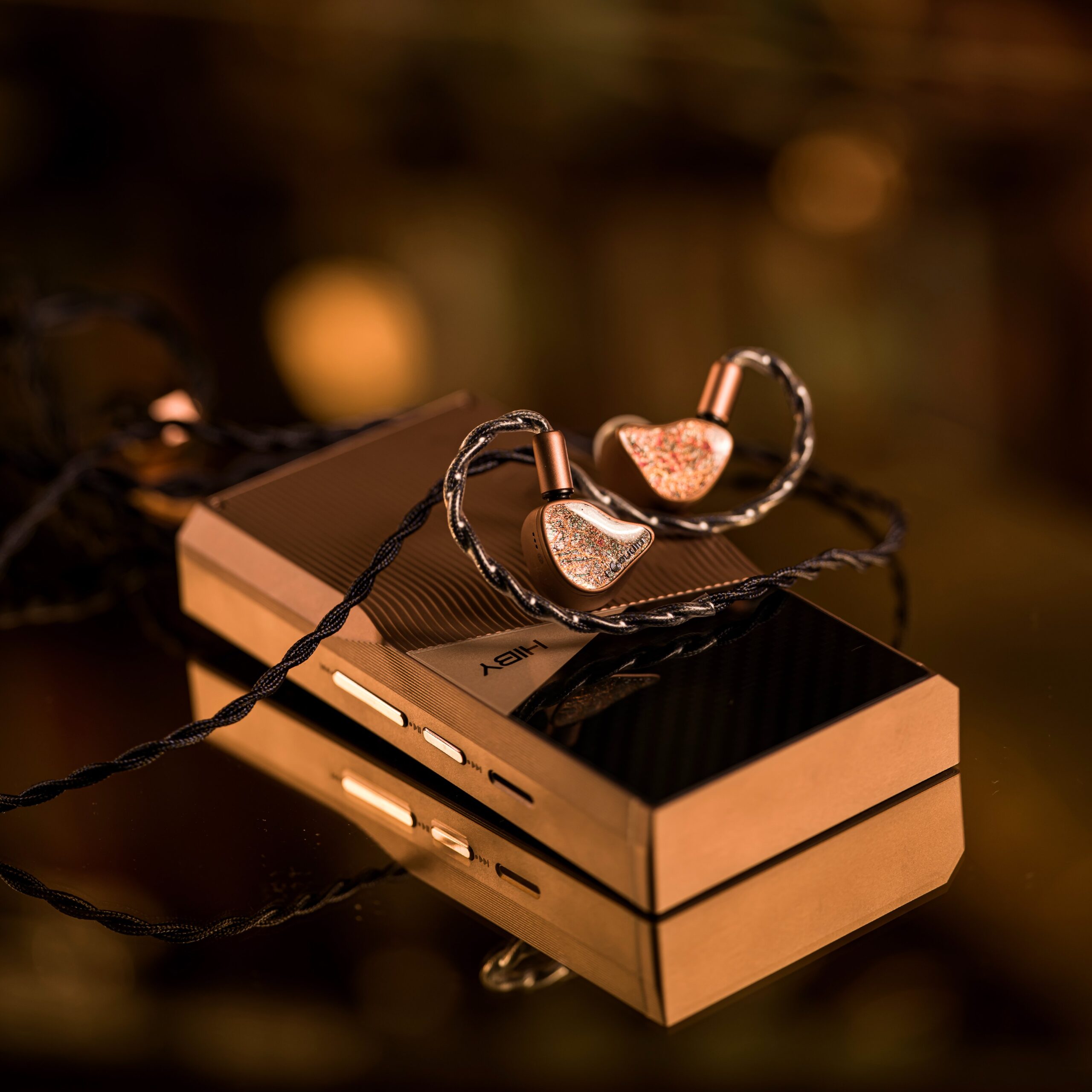 Hibyは10種年を記念して、特別モデルのHiBy Golden 10th Anniversary