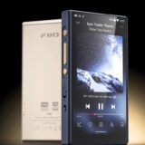 FIIO、新世代ハイコスパDAP「M21」を参考出品　ポータブルラジオ「RR11」も開発中 「春のヘッドフォン祭2025」ステーションコンファレンス東京で開催中