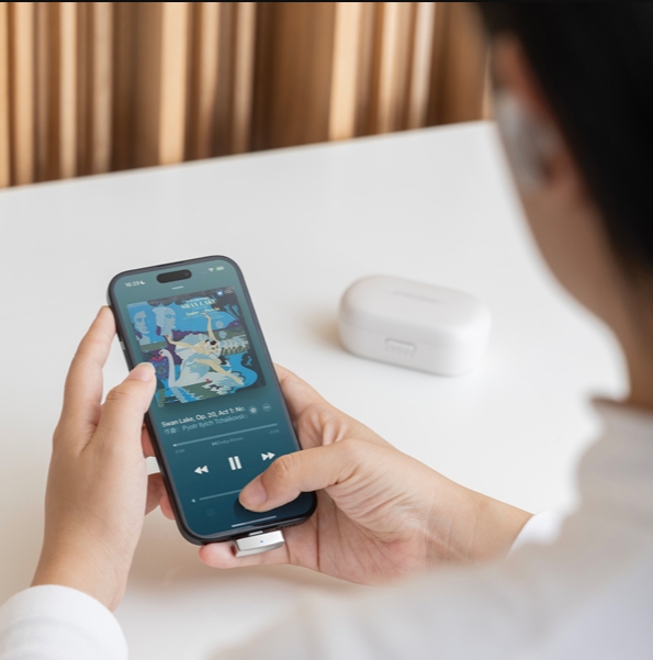 【ほぼ新品】QCC Dongle Pro Questyle QCC Dongle Pro Lossless Bluetooth Transmitter