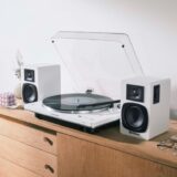 オーディオテクニカは、パワードブックシェルフスピーカー「AT-SP3X」の新色ホワイトモデル「AT-SP3X WH」を2025年6月13日（金）に発売します。