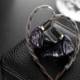 QoA、カクテルにインスパイアされた最新ハイブリッドIEM「Martini」を発売