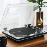オーディオテクニカ、Bluetooth 5.2対応の全自動ワイヤレスレコードプレーヤー「AT-LP70XBT」を発売