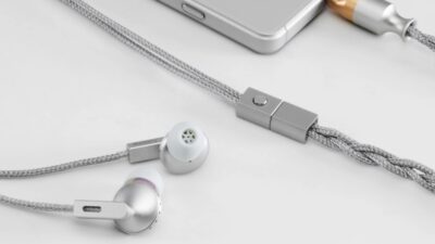 ddHiFi、MOONDROP共同開発のセミインイヤー型平面駆動イヤホン「Memory」発売 — USB-C接続で高音質再生を実現