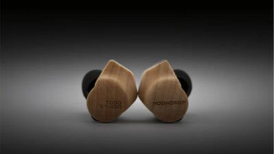 水月雨（MOONDROP）は、日本の音響機器メーカーTAGO STUDIOとのコラボレーションモデルとして、3基のダイナミックドライバーを搭載したインイヤーモニター「Harmon-SP」を1699元で発売！！