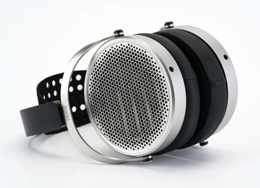 HIFIMAN、次世代平面磁界ヘッドホン「HE600」および「ANANDA UNVEILED」を発表