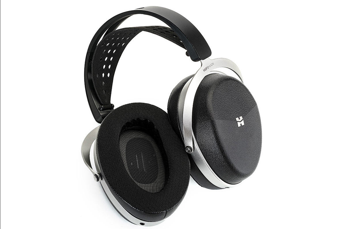HIFIMAN、密閉型平面駆動ヘッドホンに廉価版「AUDIVINA LE」を発表