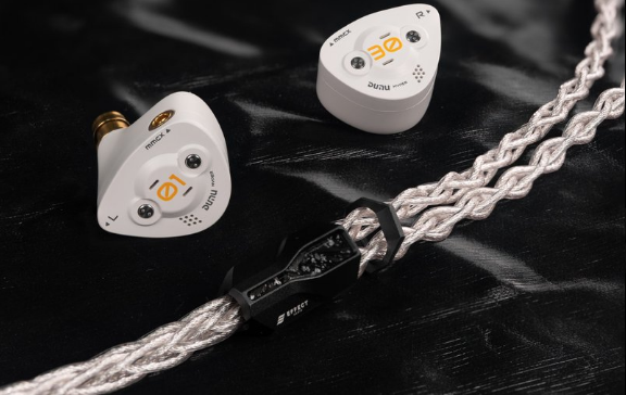 DUNU × EFFECT AUDIO、限定コラボモデル「DK3001 BD EA Edition」登場