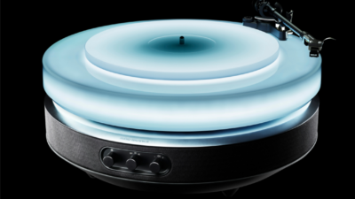 オーディオテクニカ、LED発光と浮遊構造を備えたレコードプレーヤー「Hotaru」を一般販売開始