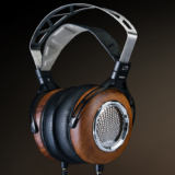 UM、初のフルサイズヘッドホン「Umbral」を発表 96mm平面型＋MEMSのデュアルドライバー構成を採用