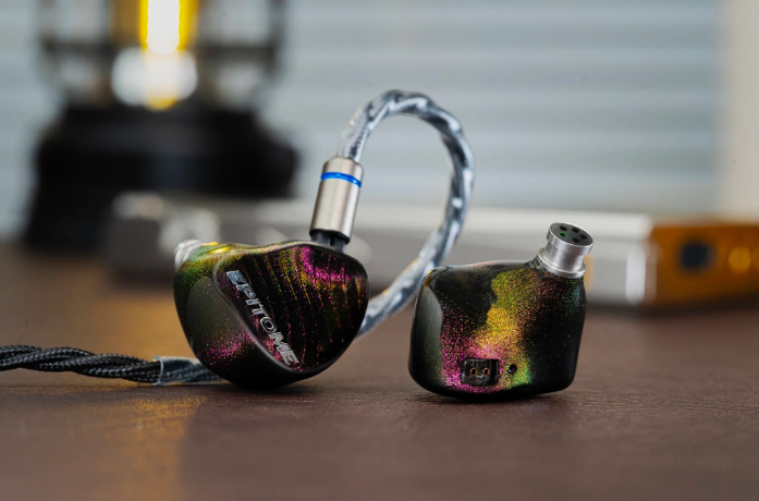 iBasso Audio、20ドライバー構成のフラッグシップIEM「Epitome」を発表
