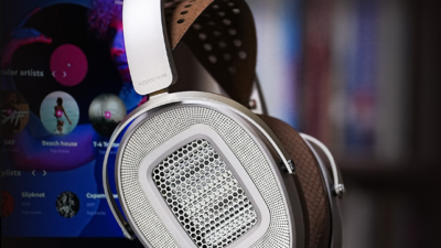 HIFIMAN、Wi-Fi対応ロスレス伝送を実現した平面磁界型ヘッドフォン「HE1000 WiFi」「Arya WiFi」を発売