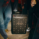 Marshall、コンパクト設計のパーティースピーカー「Bromley 450」を発売　持ち運び性を強化