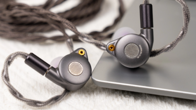 ROSESELSA、14.2mmプラナードライバー搭載イヤフォン「CJ20」を発売