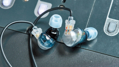 MaestraudioとFitEar、共同開発のステージモニターIEM「STAGEAR」を発売