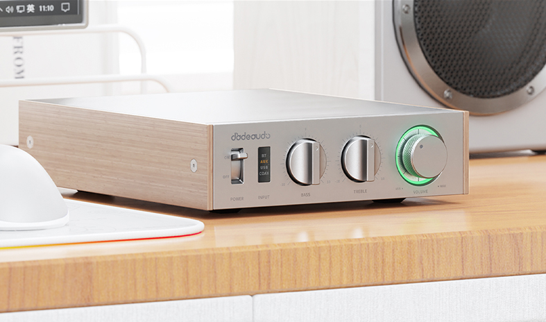 JadeAudio、小型高出力パワーアンプ「LEVEL 1」。最大2×300W出力に対応