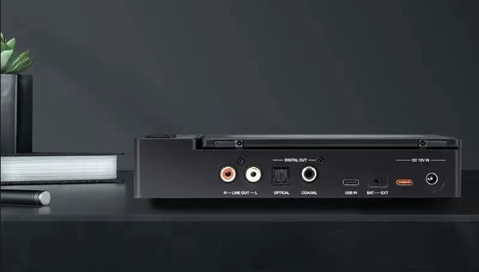 xDuoo、JAN6418真空管搭載のポータブルCDプレーヤー「CDM-10」を発売。価格は429ドル