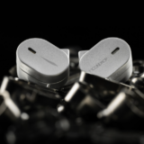 水月雨、10mmダイナミック搭載の有線IEM「竹III」を発売。価格は99元