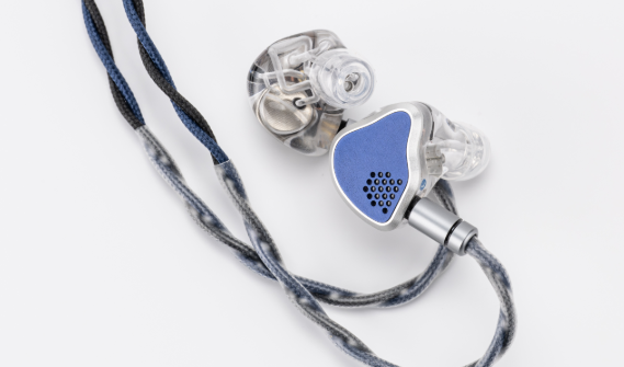 MOONDROP×Crinacle、新型トライブリッドIEM「Silicon」を発売。1DD＋2BA＋2MEMS構成を採用