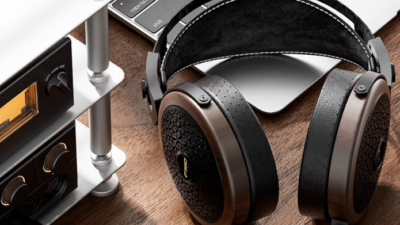 FiiO、101mm平面磁界ドライバー搭載のフラッグシップヘッドホン「FT15」を発売